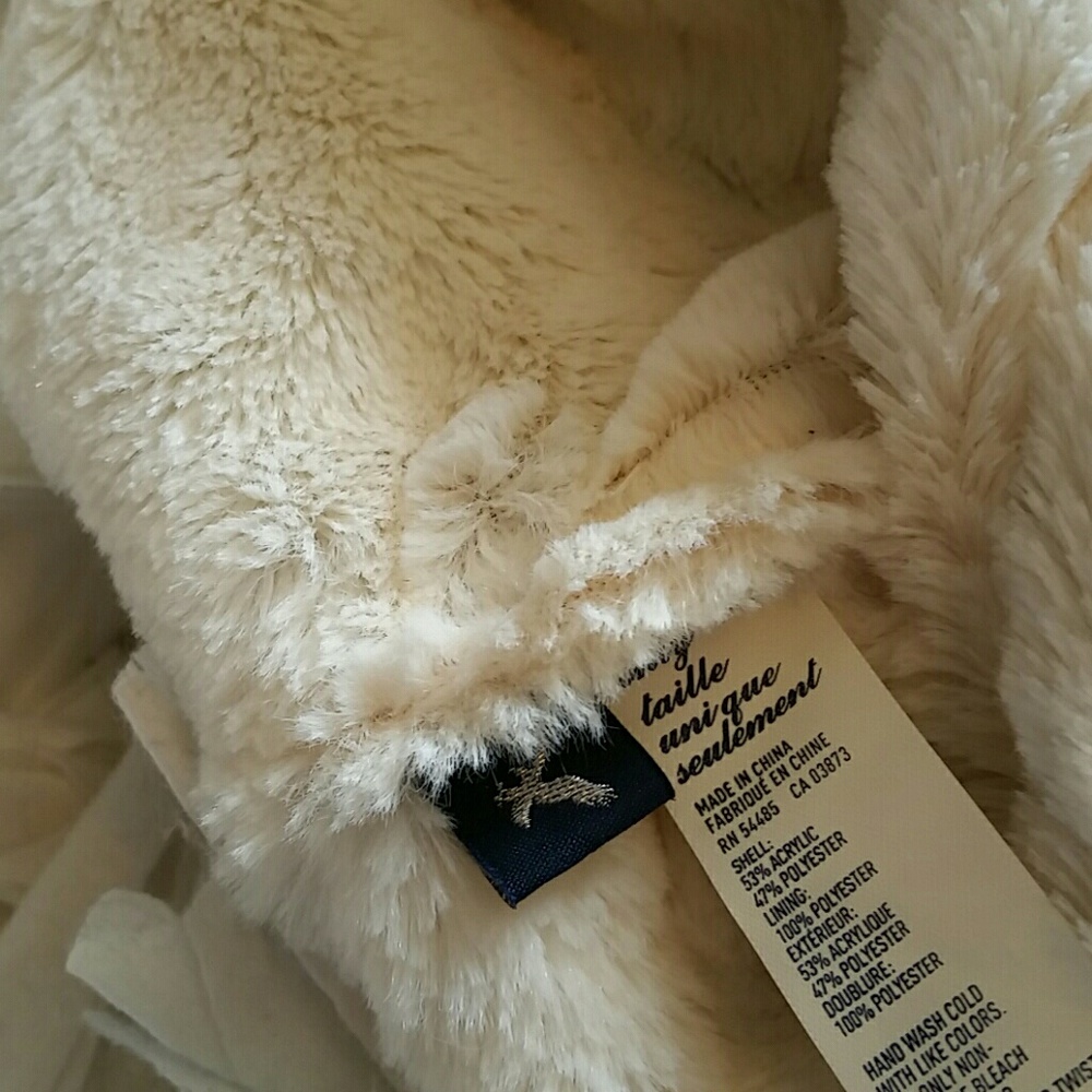 Winter hat - Picture 3 of 3
